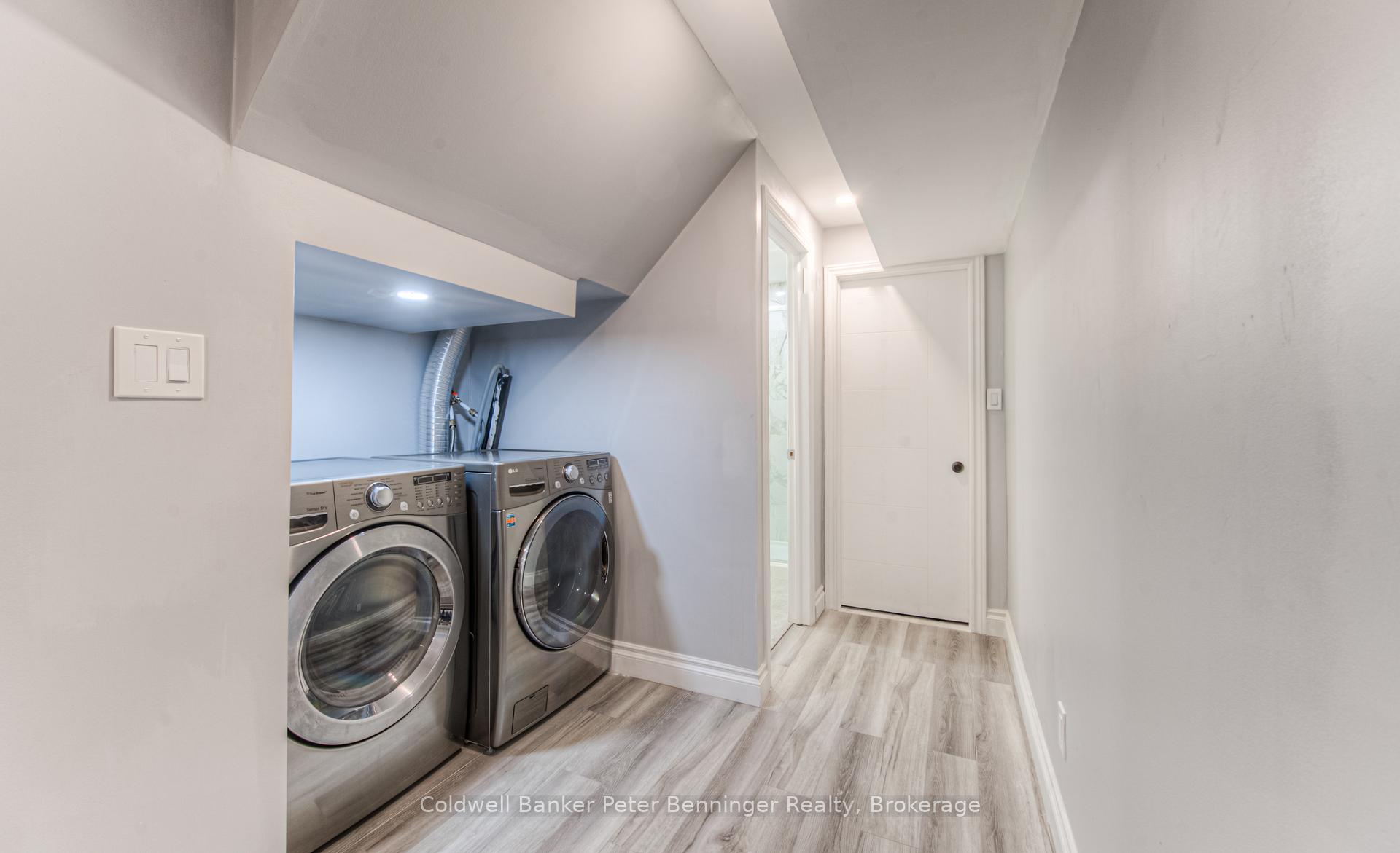 Photo 35 of 955 Bianca Court, Kitchener — HOMEH