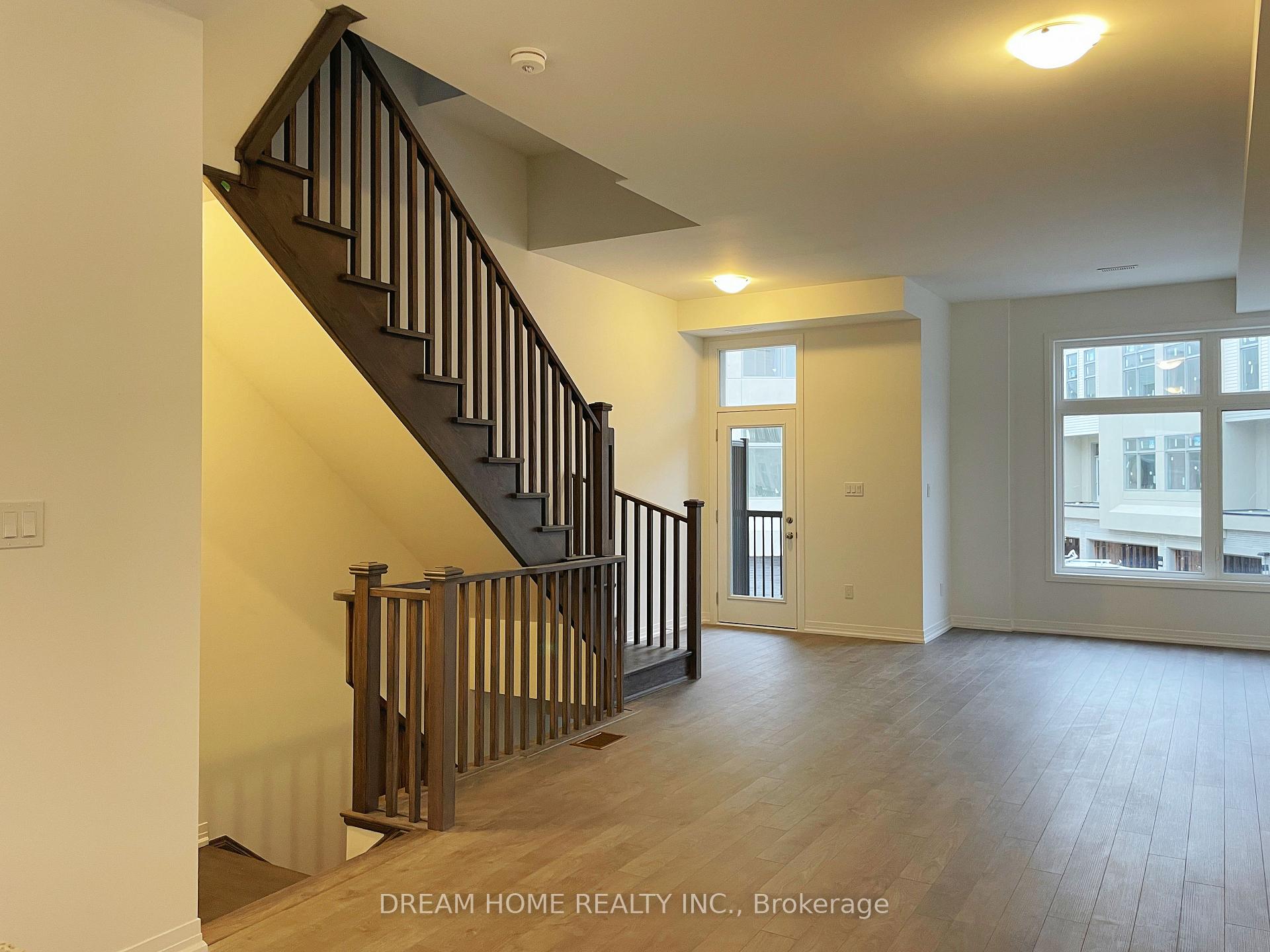 Photo 3 of 9 Albert Firman Lane, Markham, Cachet — HOMEH