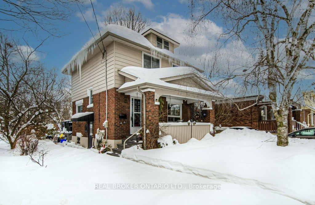 Photo 3 of 60 Blucher Street, Kitchener — HOMEH