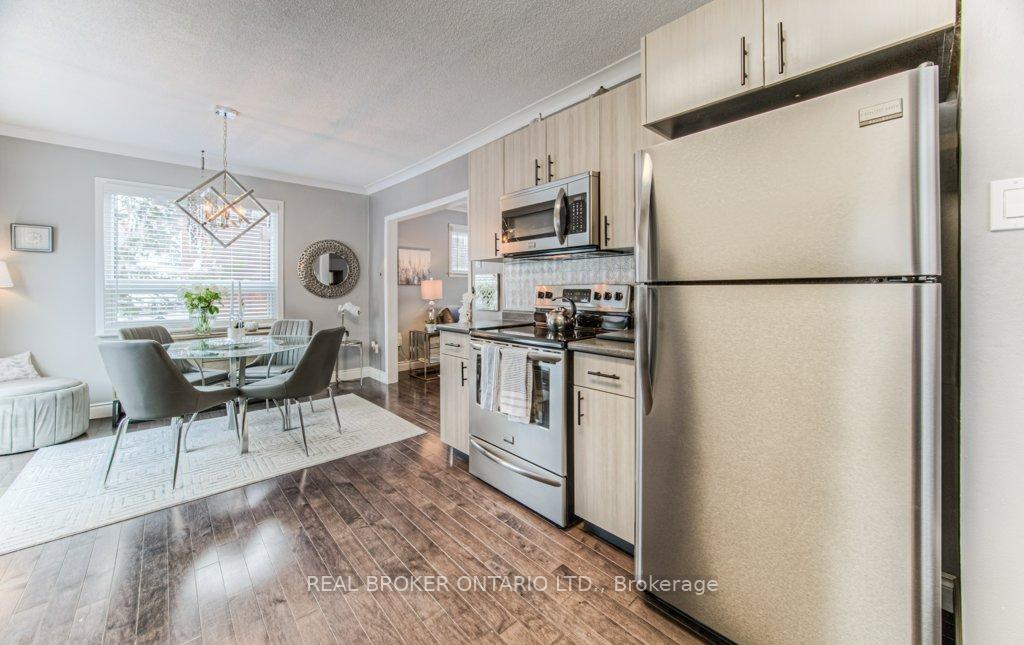 Photo 16 of 60 Blucher Street, Kitchener — HOMEH