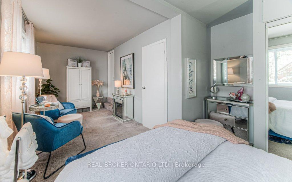 Photo 24 of 60 Blucher Street, Kitchener — HOMEH