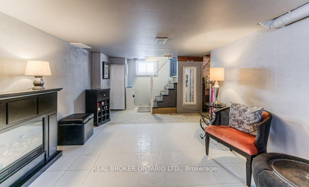 Photo 33 of 60 Blucher Street, Kitchener — HOMEH