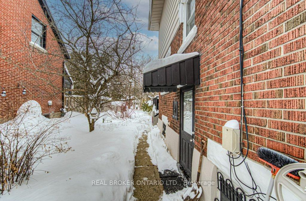 Photo 38 of 60 Blucher Street, Kitchener — HOMEH