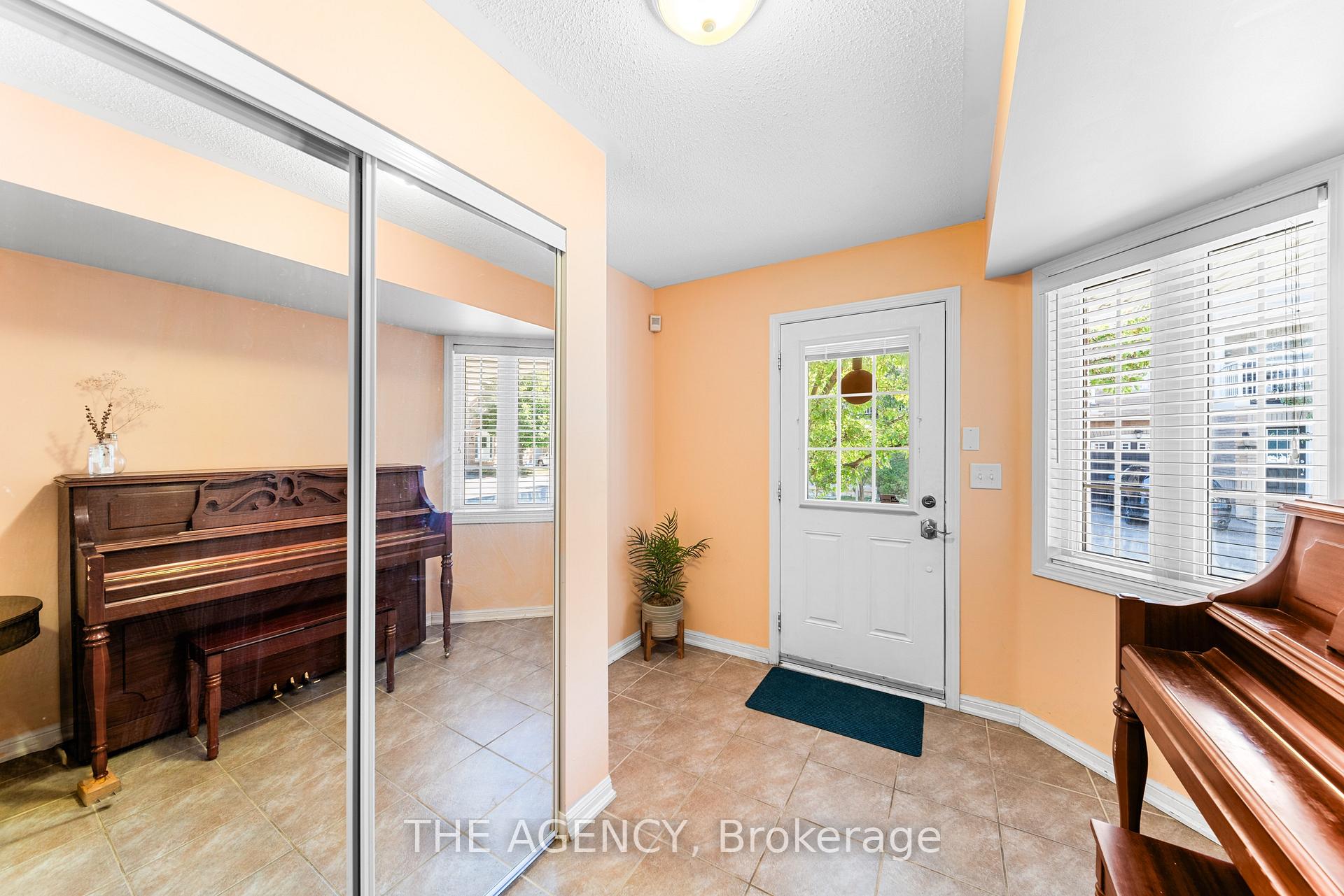 Photo 3 of Unit 87, 620 Ferguson Drive, Milton, Beaty — HOMEH