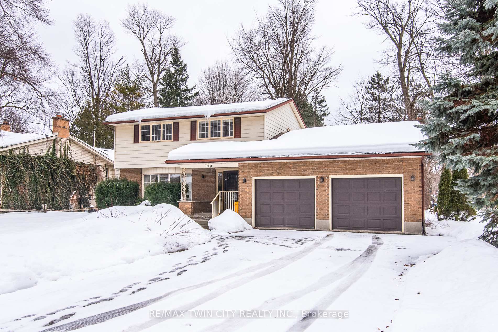 Photo 3 of 159 Shuh Avenue, Kitchener — HOMEH