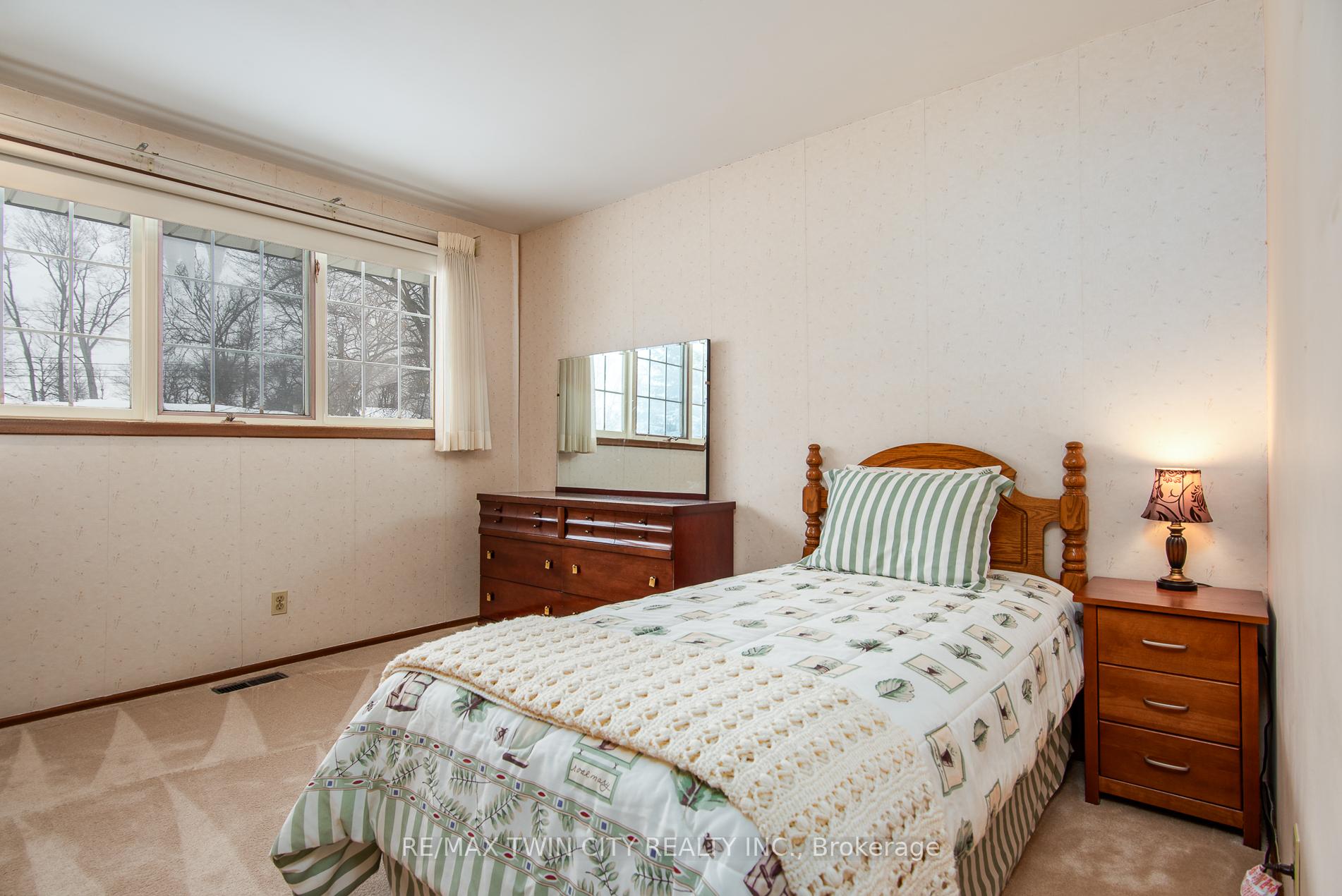 Photo 34 of 159 Shuh Avenue, Kitchener — HOMEH