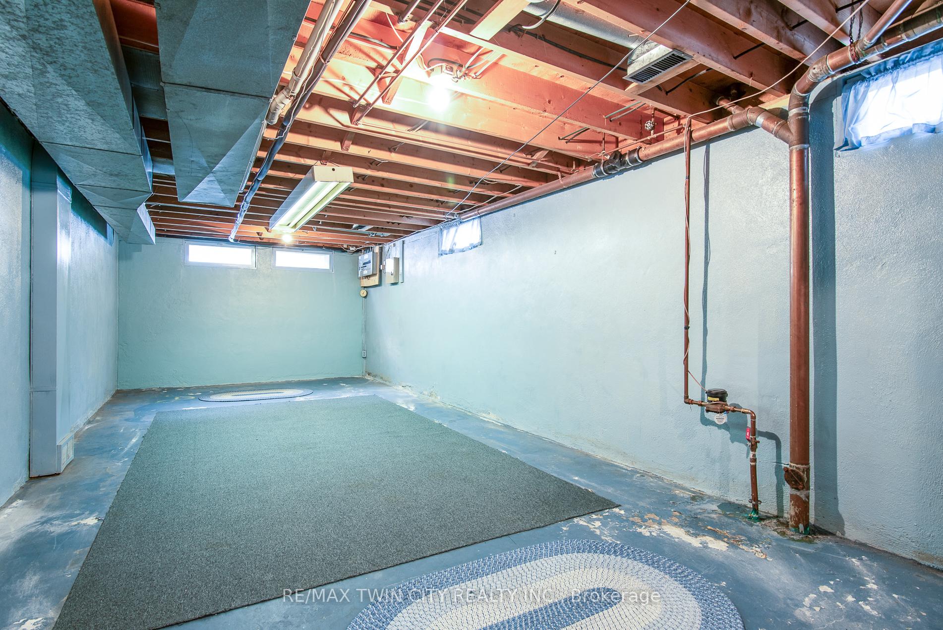 Photo 42 of 159 Shuh Avenue, Kitchener — HOMEH