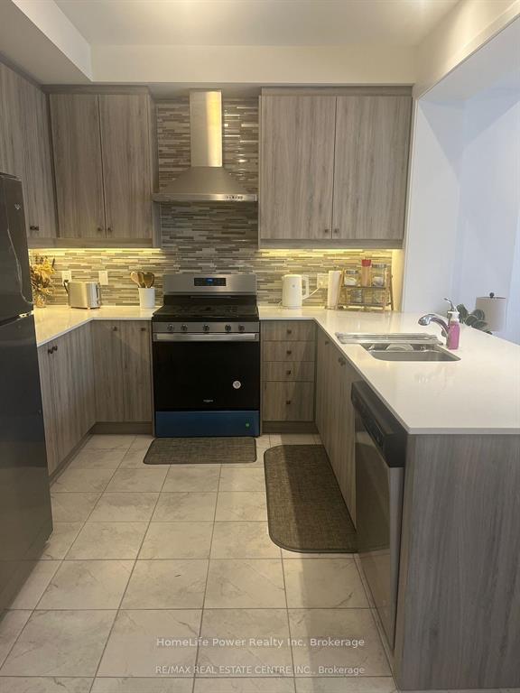 Photo 5 of 1543 Rose way, Milton, Cobban — HOMEH