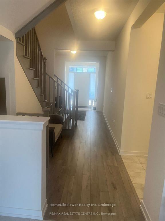 Photo 9 of 1543 Rose way, Milton, Cobban — HOMEH