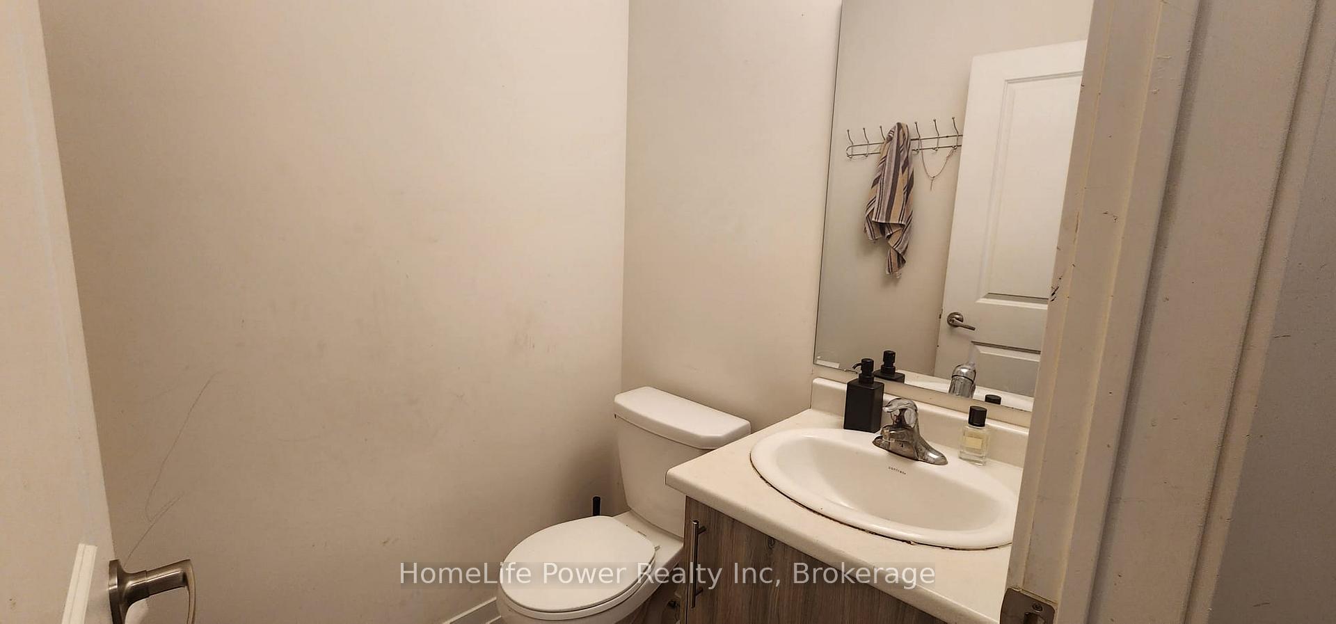 Photo 10 of 1543 Rose way, Milton, Cobban — HOMEH