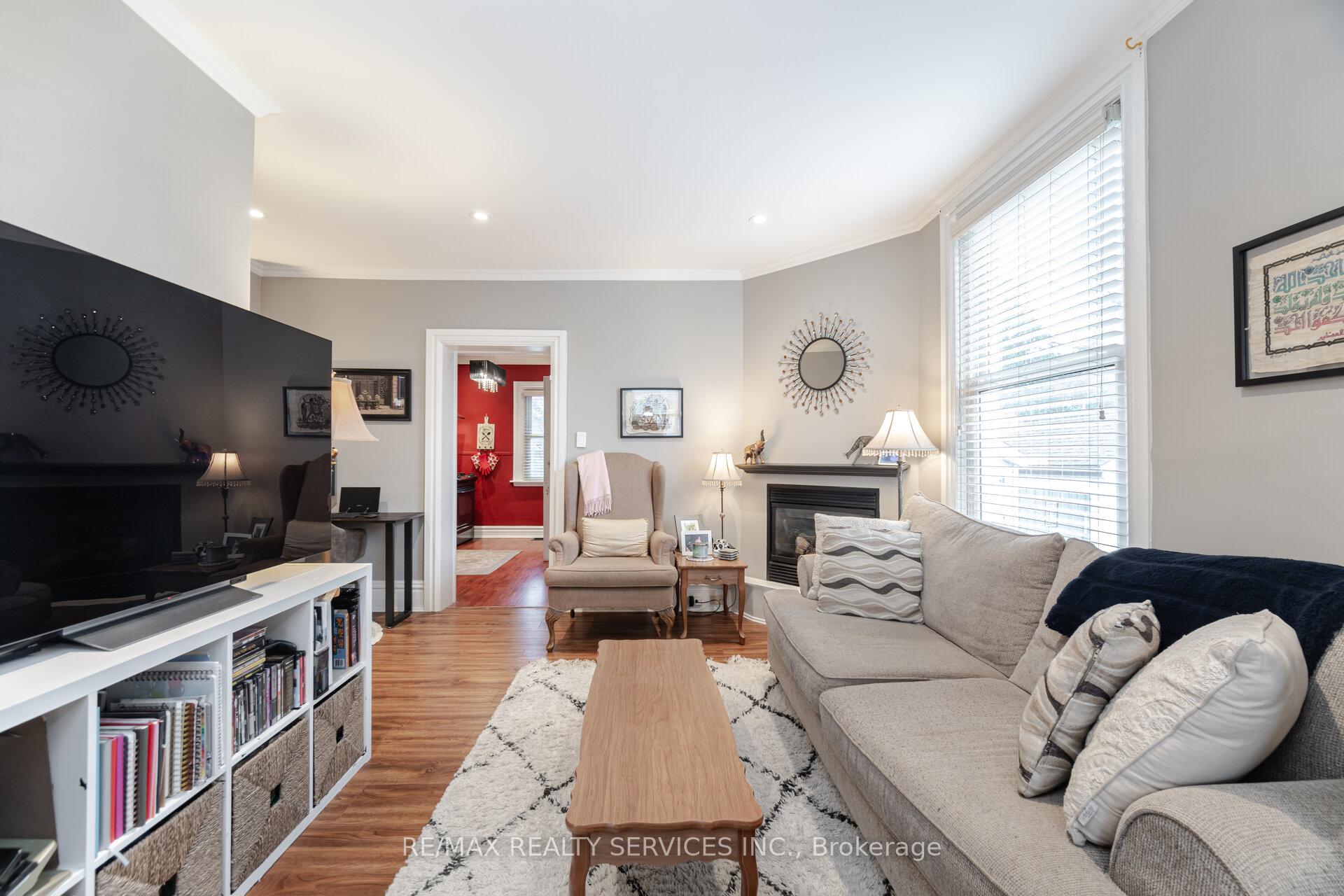 Photo 9 of 337 Upper Sherman Avenue, Hamilton, Raleigh — HOMEH