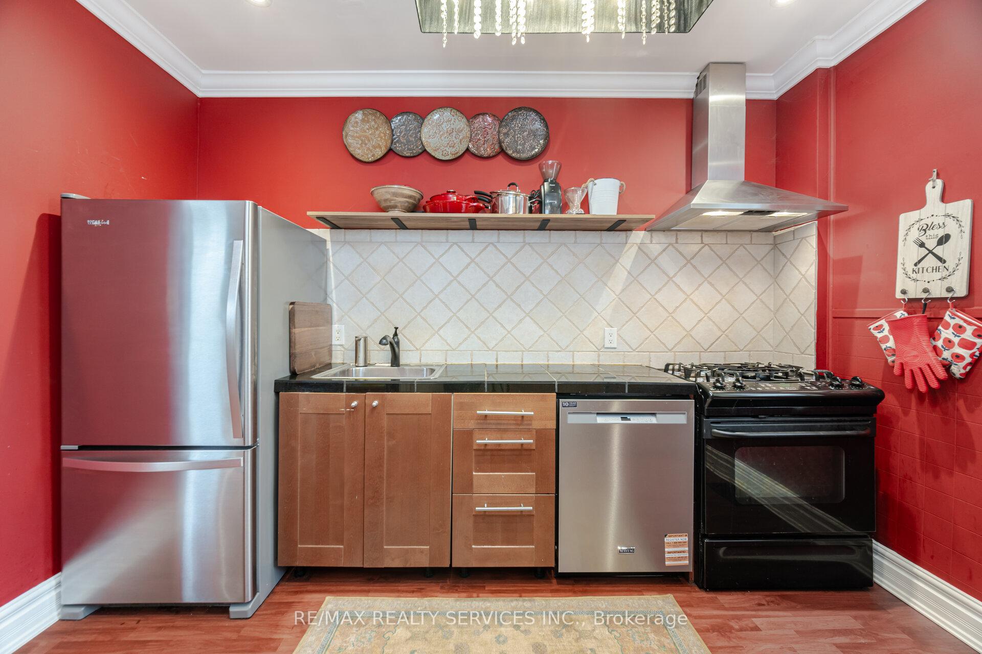 Photo 14 of 337 Upper Sherman Avenue, Hamilton, Raleigh — HOMEH