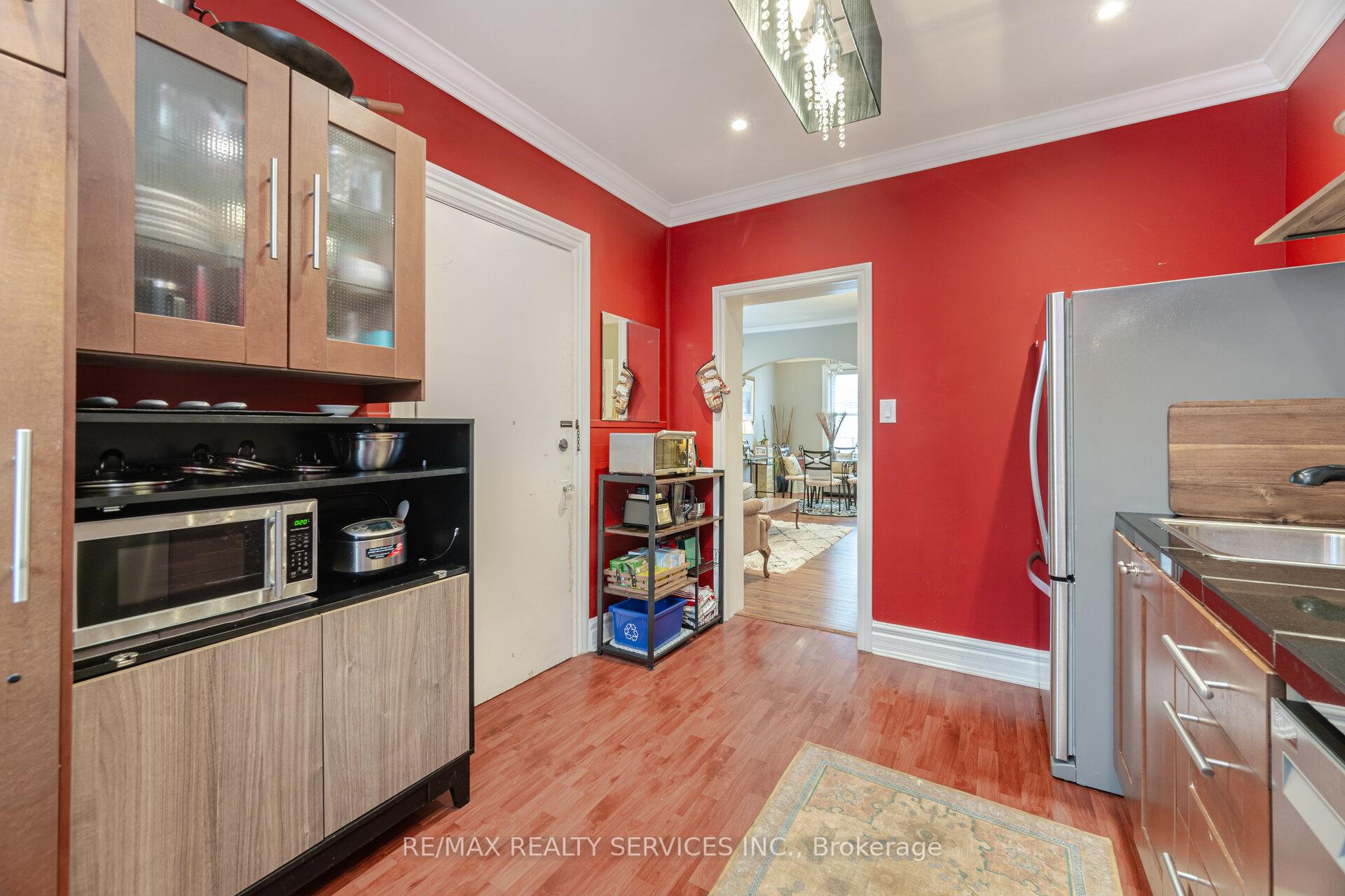 Photo 15 of 337 Upper Sherman Avenue, Hamilton, Raleigh — HOMEH