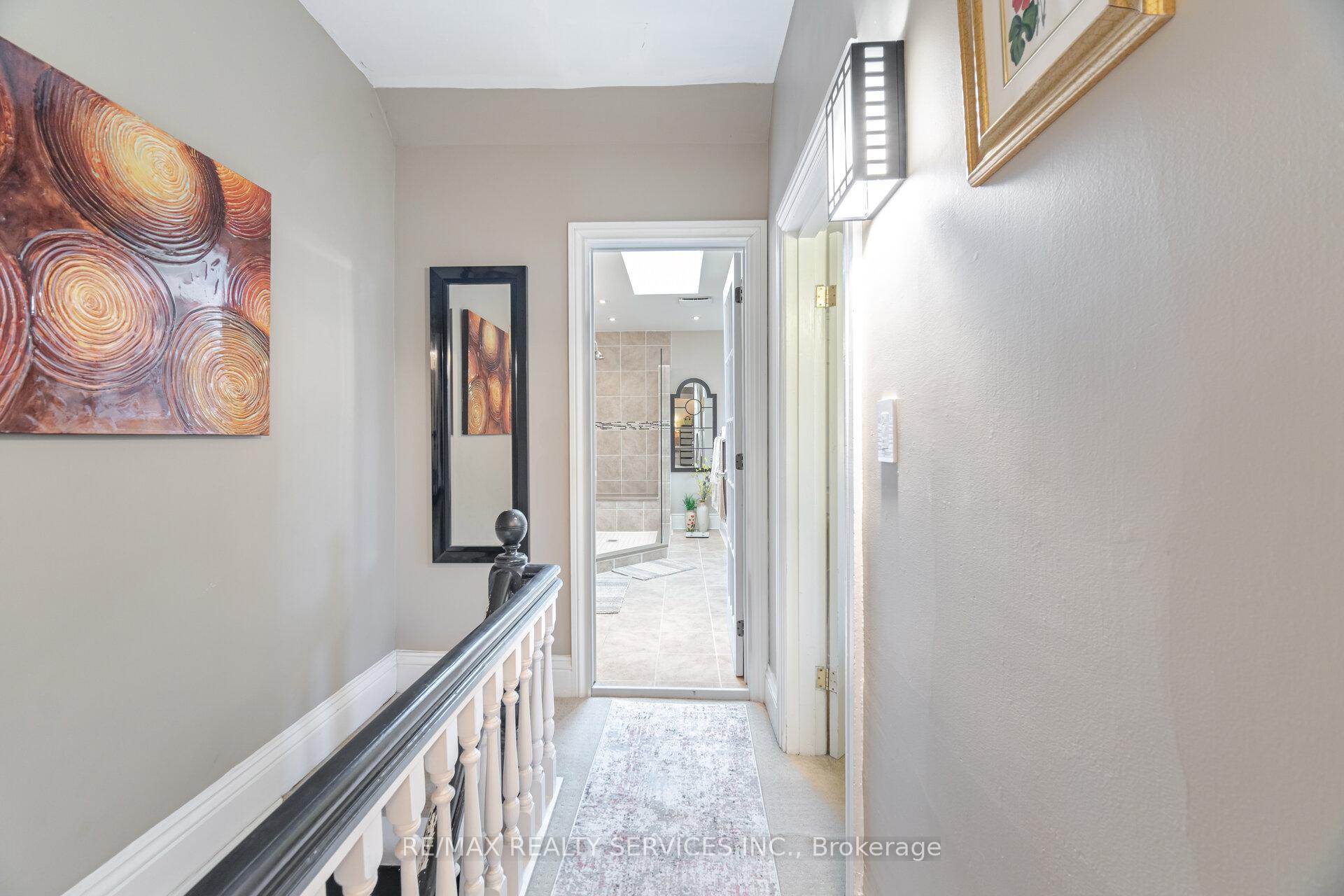 Photo 23 of 337 Upper Sherman Avenue, Hamilton, Raleigh — HOMEH