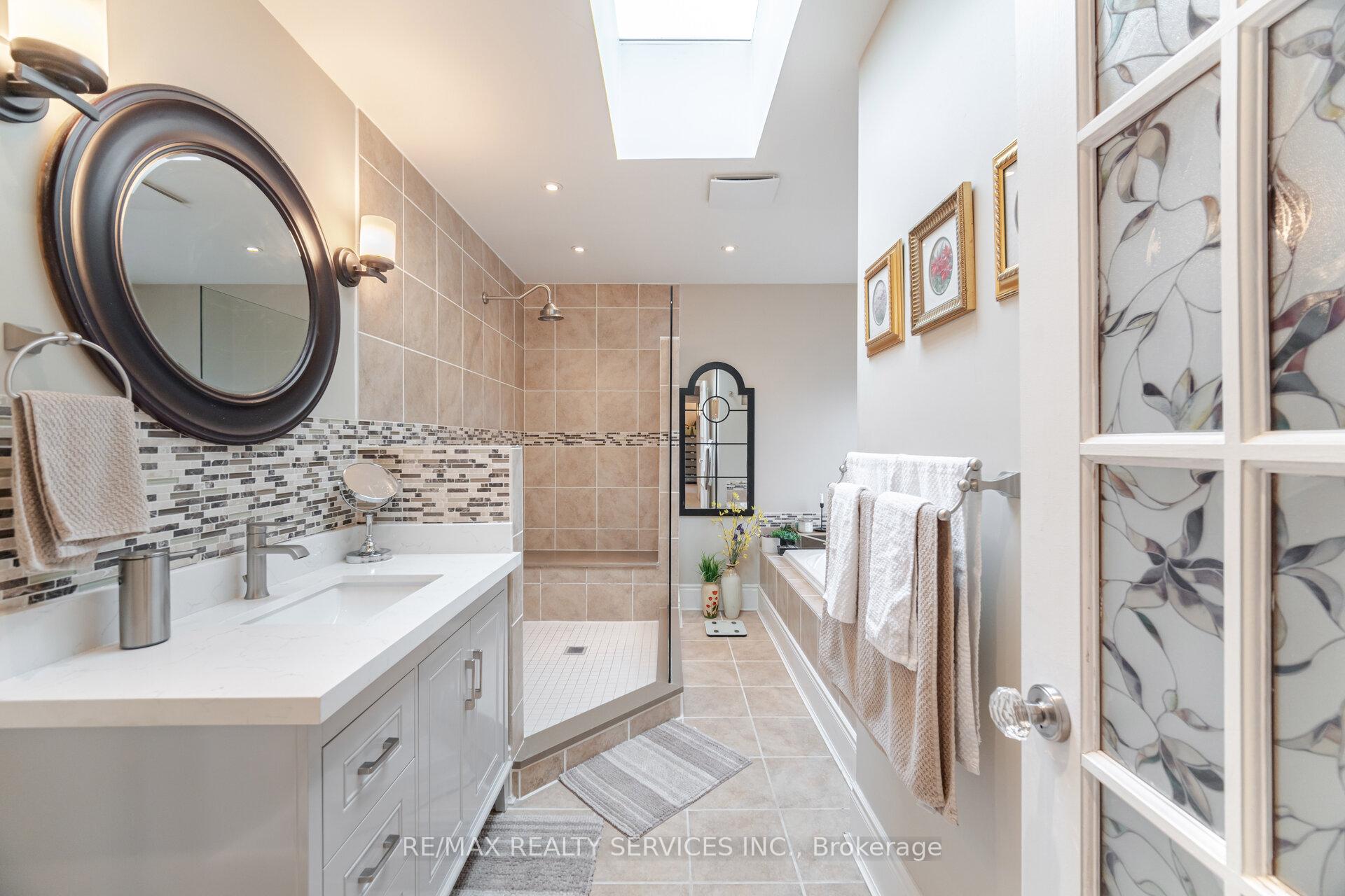 Photo 27 of 337 Upper Sherman Avenue, Hamilton, Raleigh — HOMEH