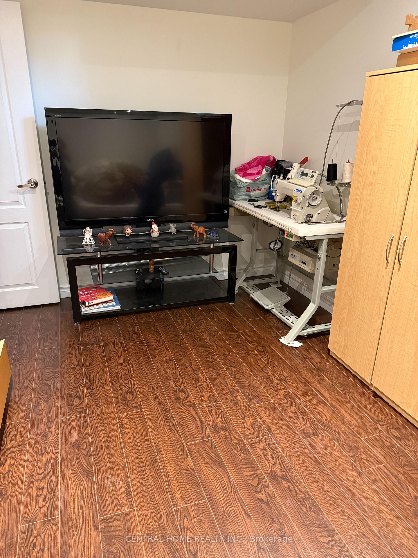Photo 2 of Unit Bsmt, 625 Country Glen Road, Markham, Cornell — HOMEH