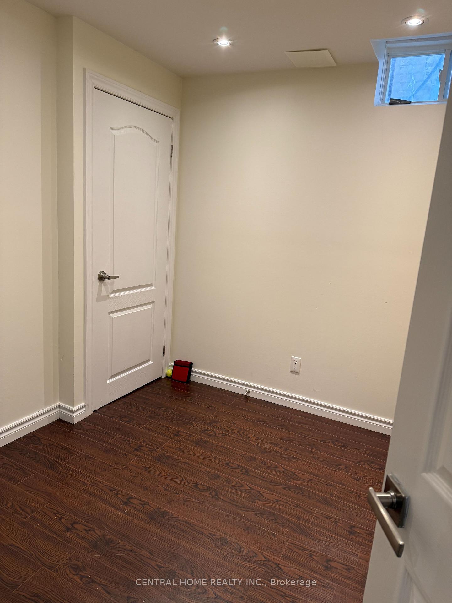 Photo 4 of Unit Bsmt, 625 Country Glen Road, Markham, Cornell — HOMEH