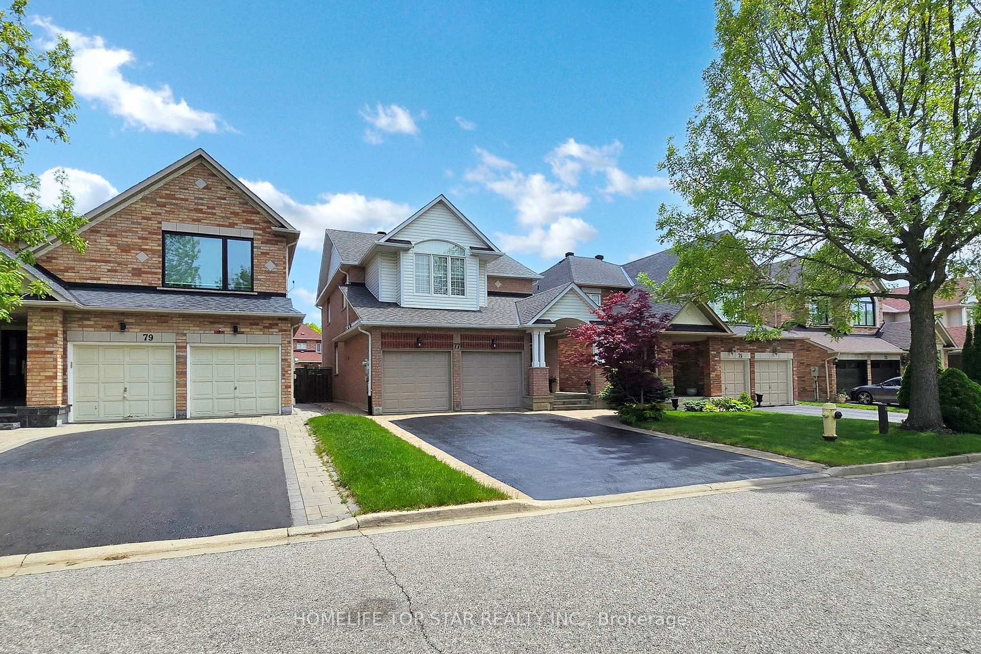 Photo 2 of 77 Red Ash Drive, Markham, Legacy — HOMEH