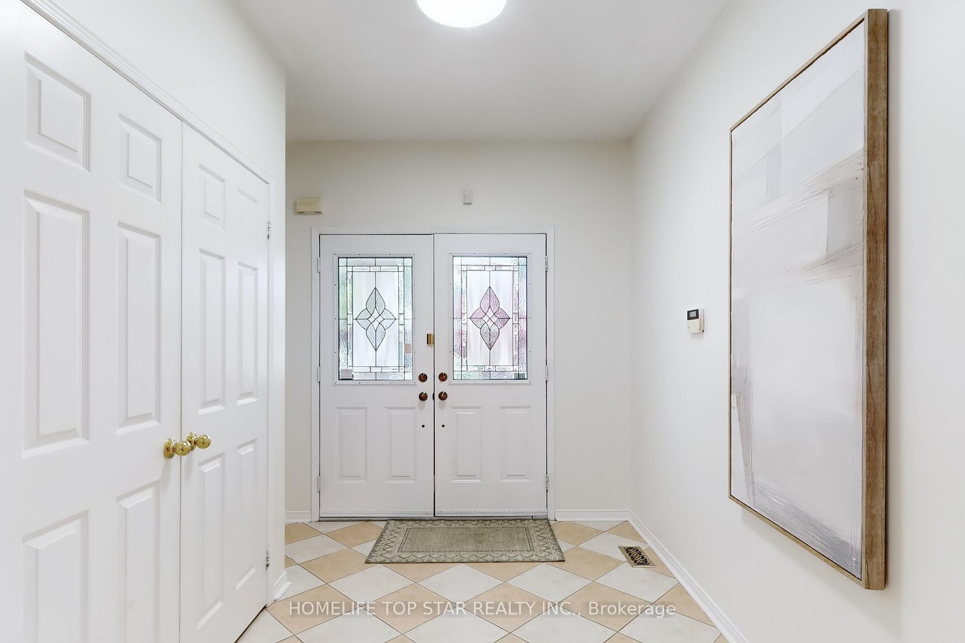 Photo 5 of 77 Red Ash Drive, Markham, Legacy — HOMEH