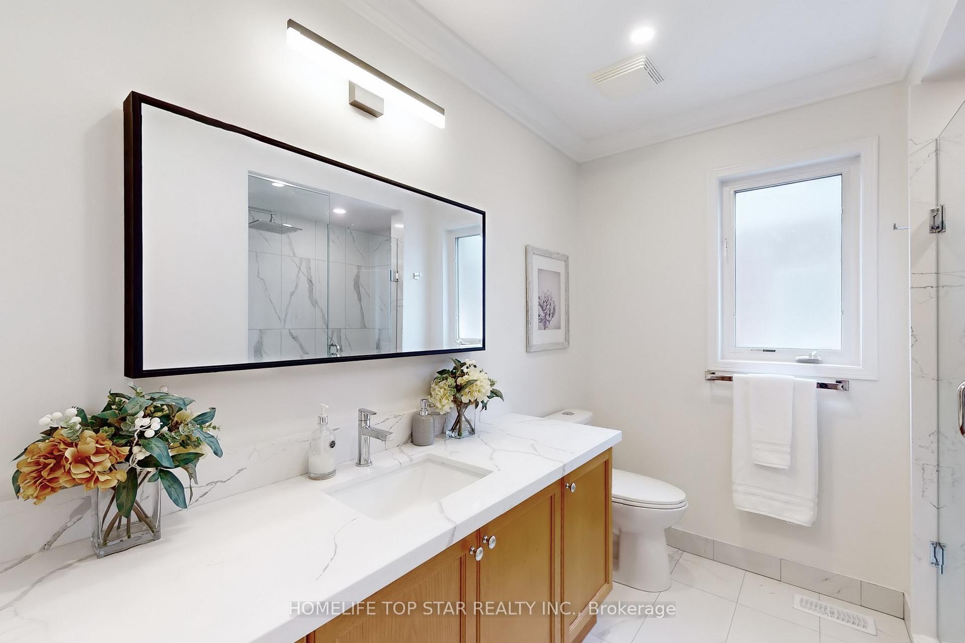 Photo 40 of 77 Red Ash Drive, Markham, Legacy — HOMEH