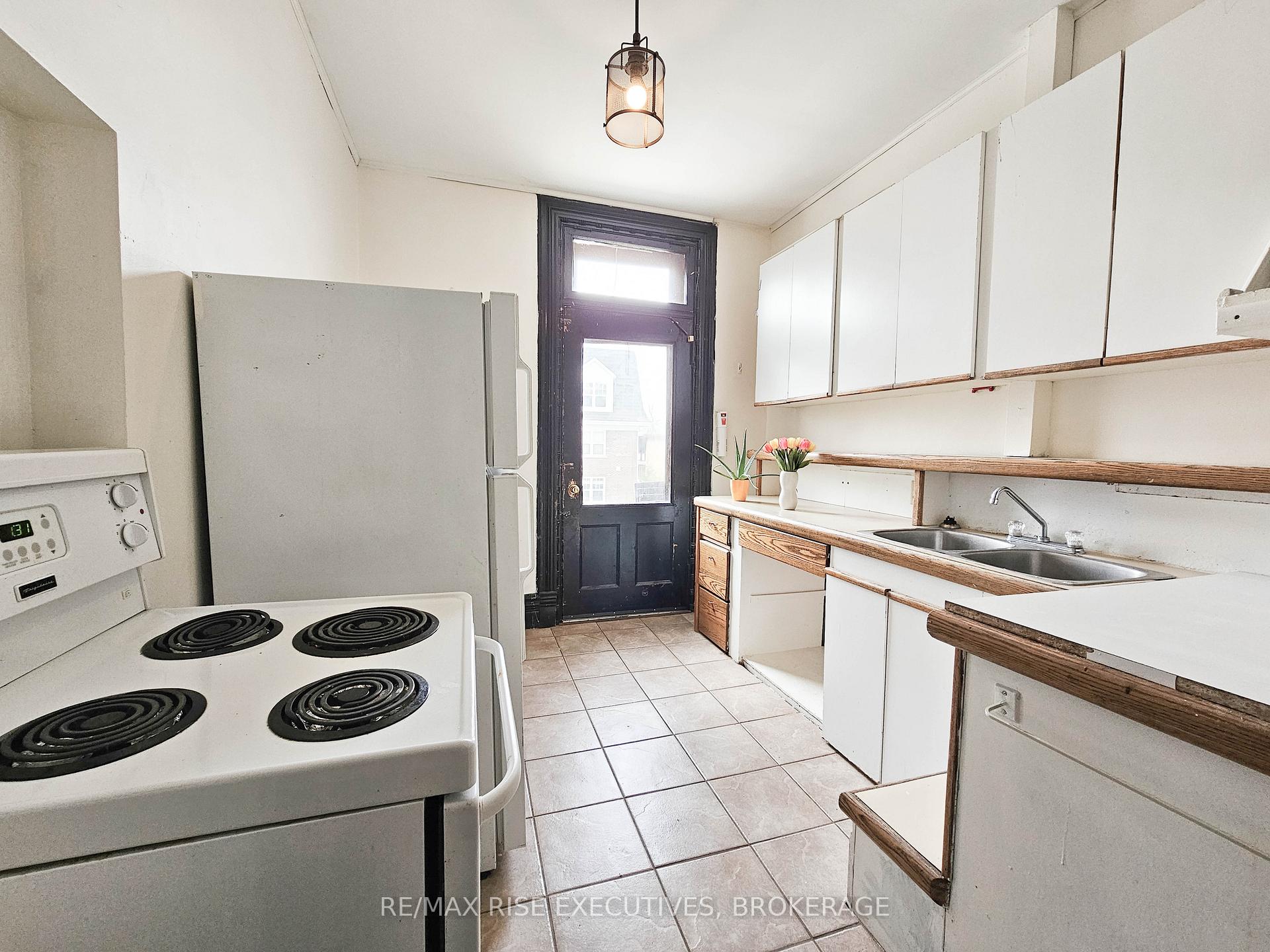 Photo 5 of 307 Alfred Street, Kingston, Central City East — HOMEH
