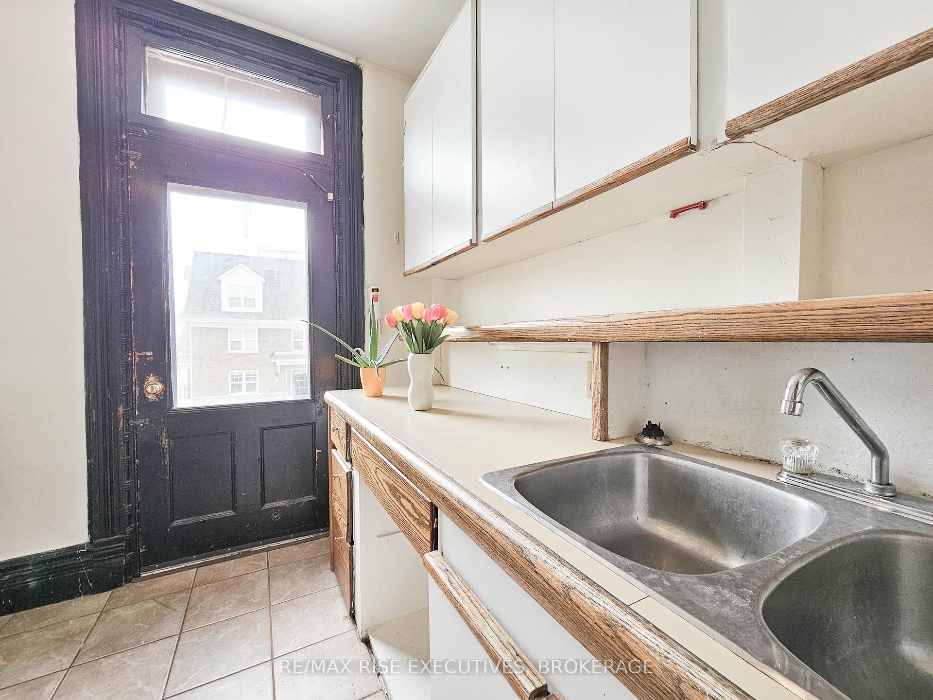 Photo 6 of 307 Alfred Street, Kingston, Central City East — HOMEH