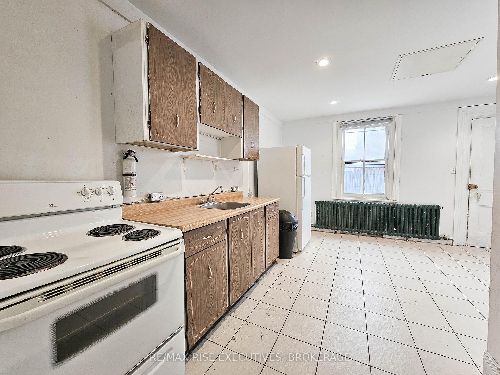 Photo 10 of 307 Alfred Street, Kingston, Central City East — HOMEH