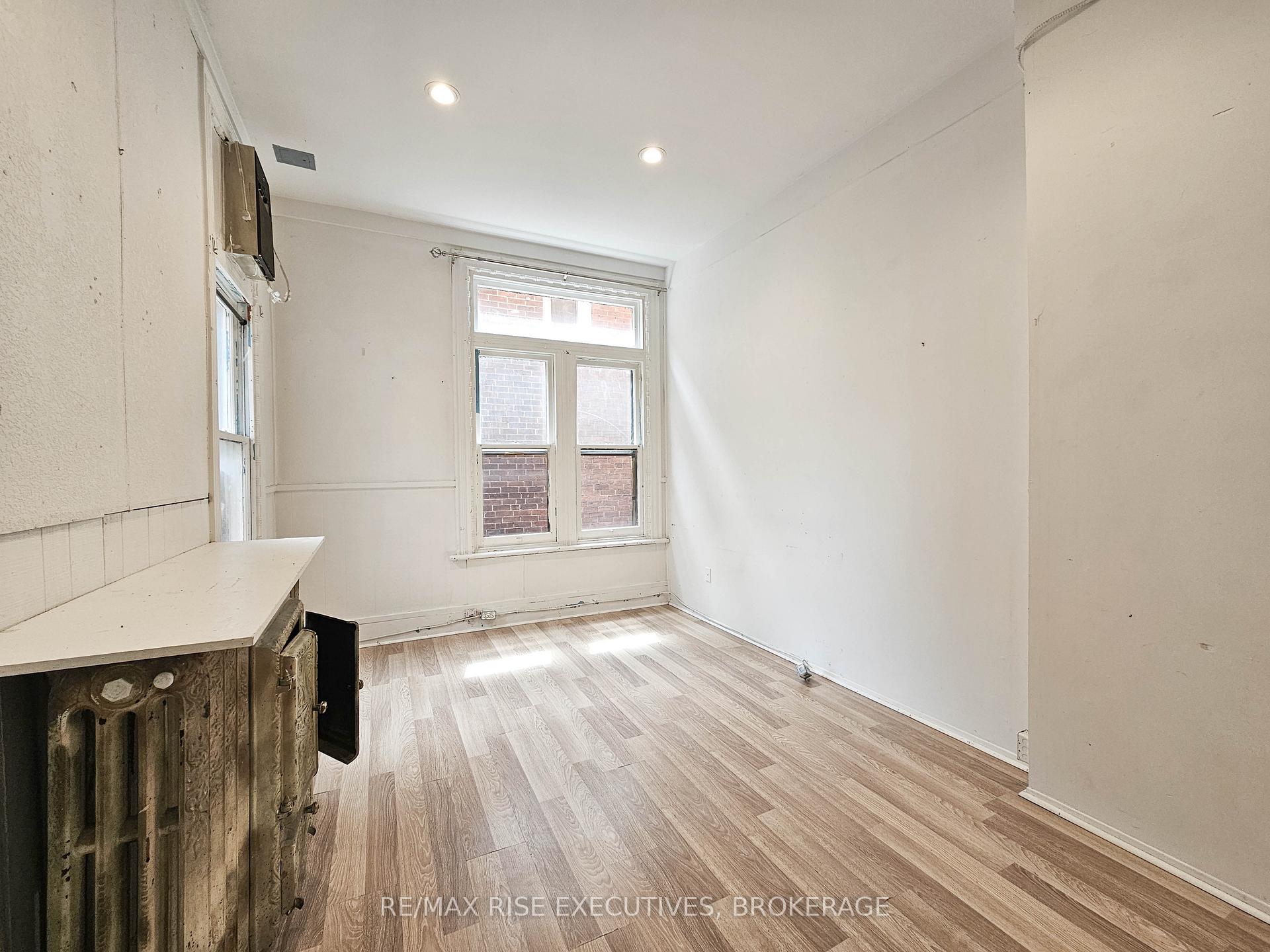 Photo 12 of 307 Alfred Street, Kingston, Central City East — HOMEH