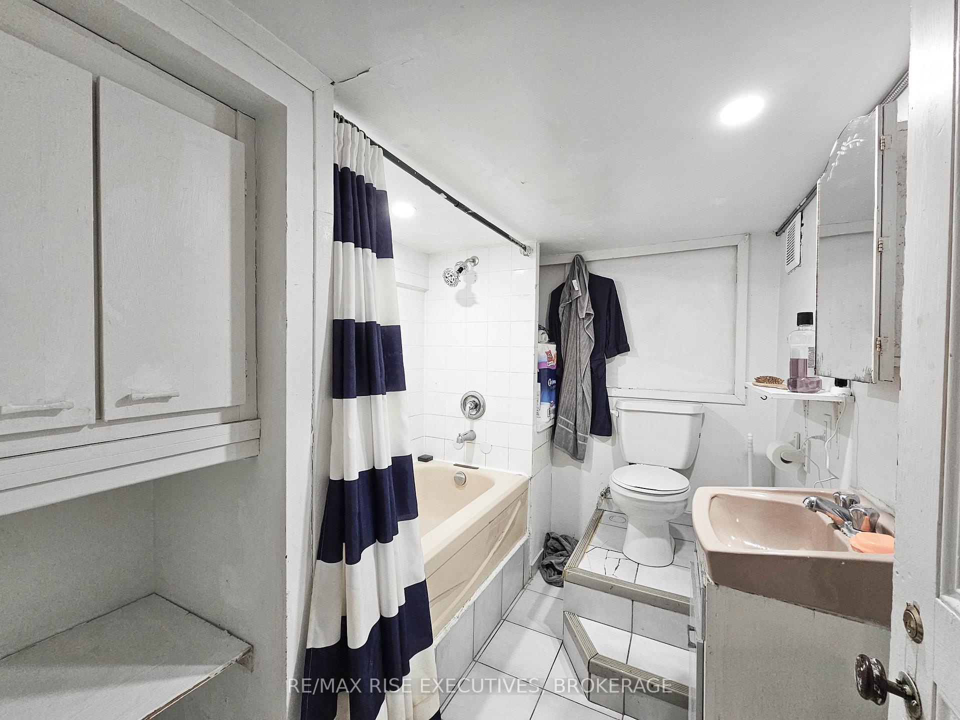 Photo 18 of 307 Alfred Street, Kingston, Central City East — HOMEH