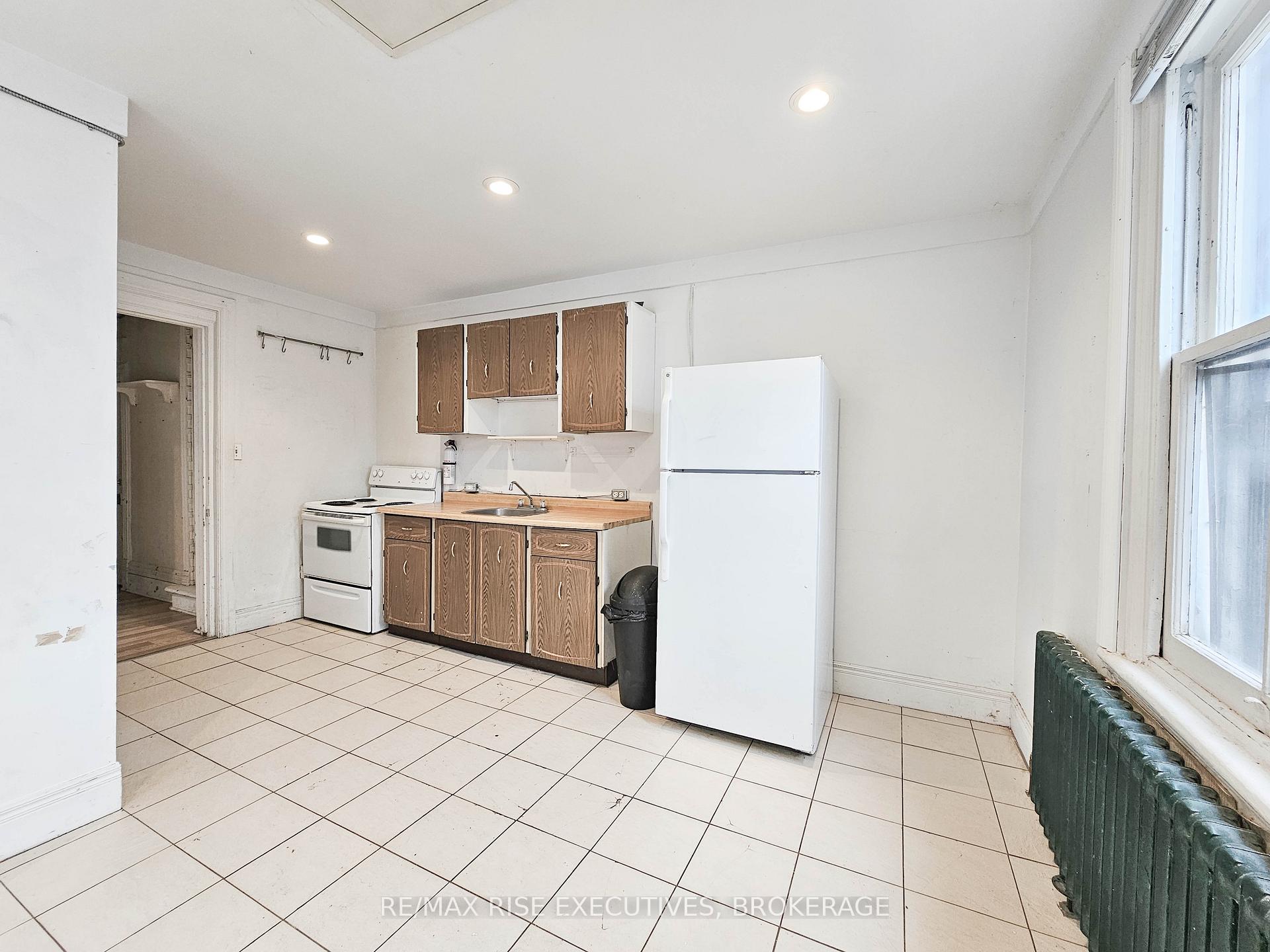 Photo 24 of 307 Alfred Street, Kingston, Central City East — HOMEH