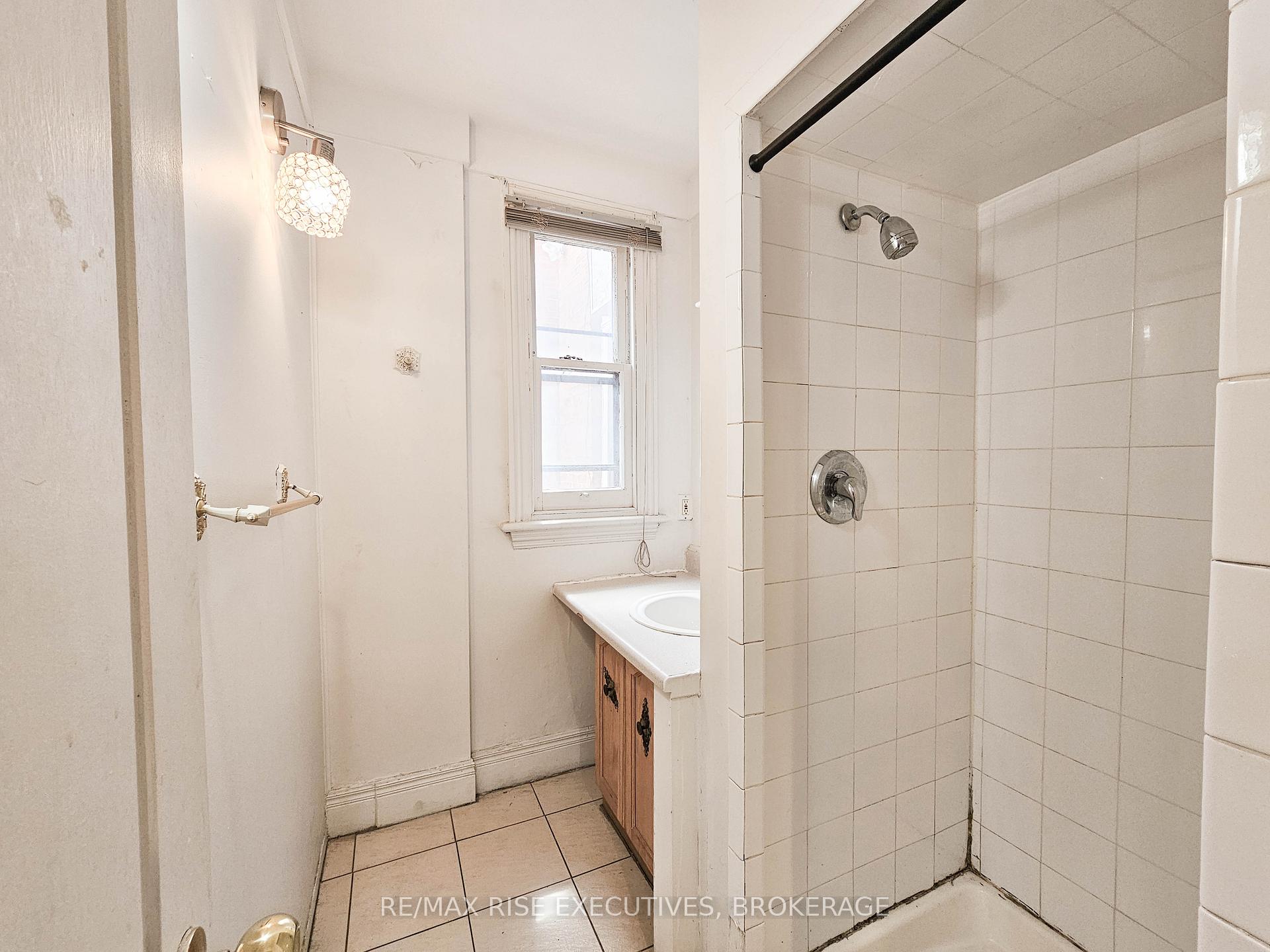 Photo 27 of 307 Alfred Street, Kingston, Central City East — HOMEH