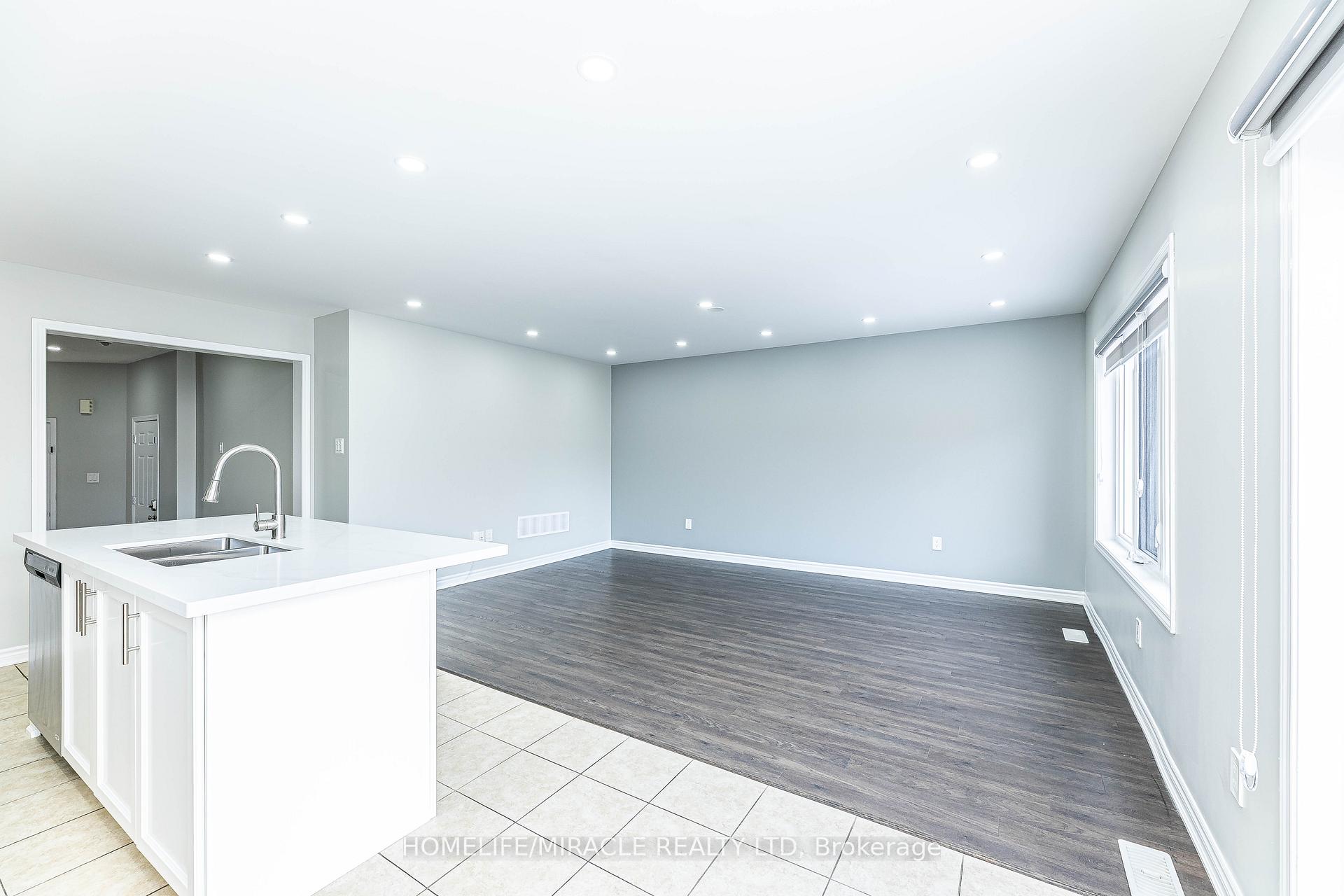Photo 18 of 1633 Clitherow Street, Milton, Ford — HOMEH