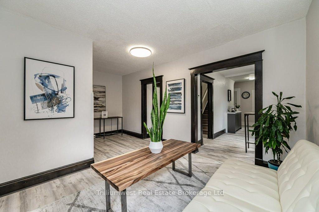 Photo 6 of 48 Troy Street, Kitchener — HOMEH
