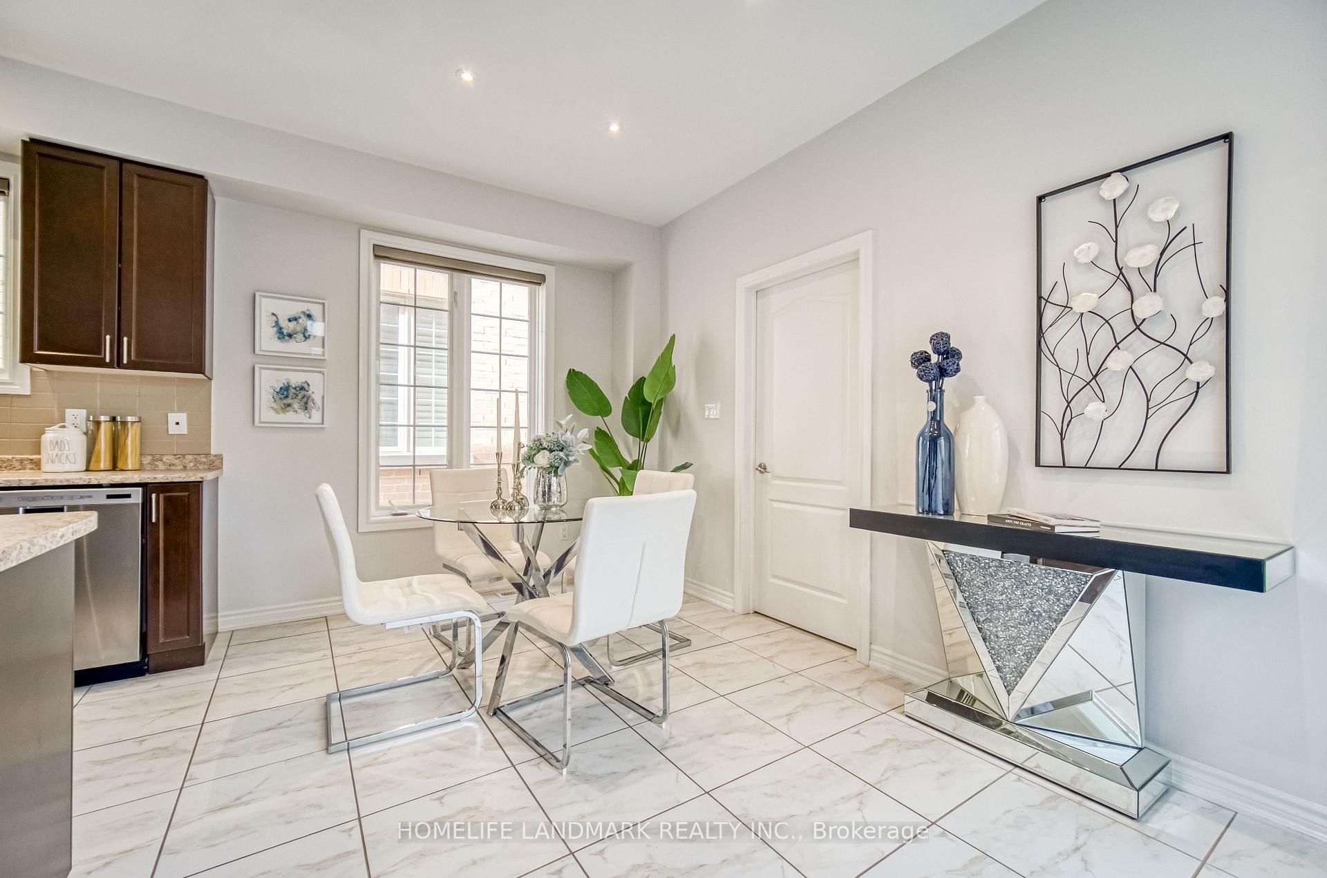 Photo 18 of 131 Reflection Road, Markham, Cathedraltown — HOMEH