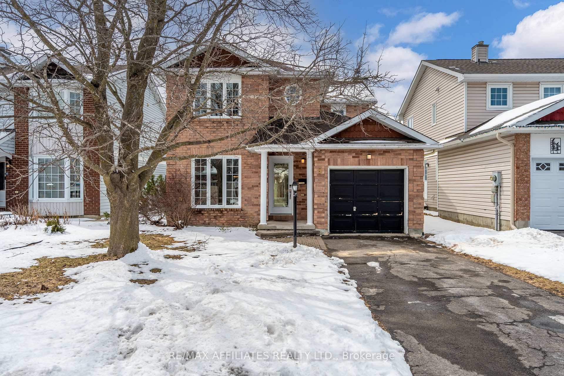 Photo 1 of 9 Filion Crescent, Ottawa, Kanata - Bridlewood — HOMEH