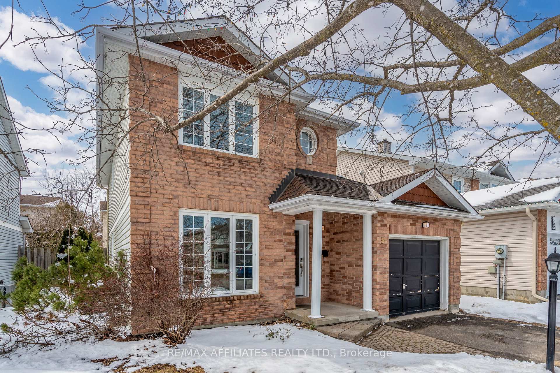 Photo 2 of 9 Filion Crescent, Ottawa, Kanata - Bridlewood — HOMEH