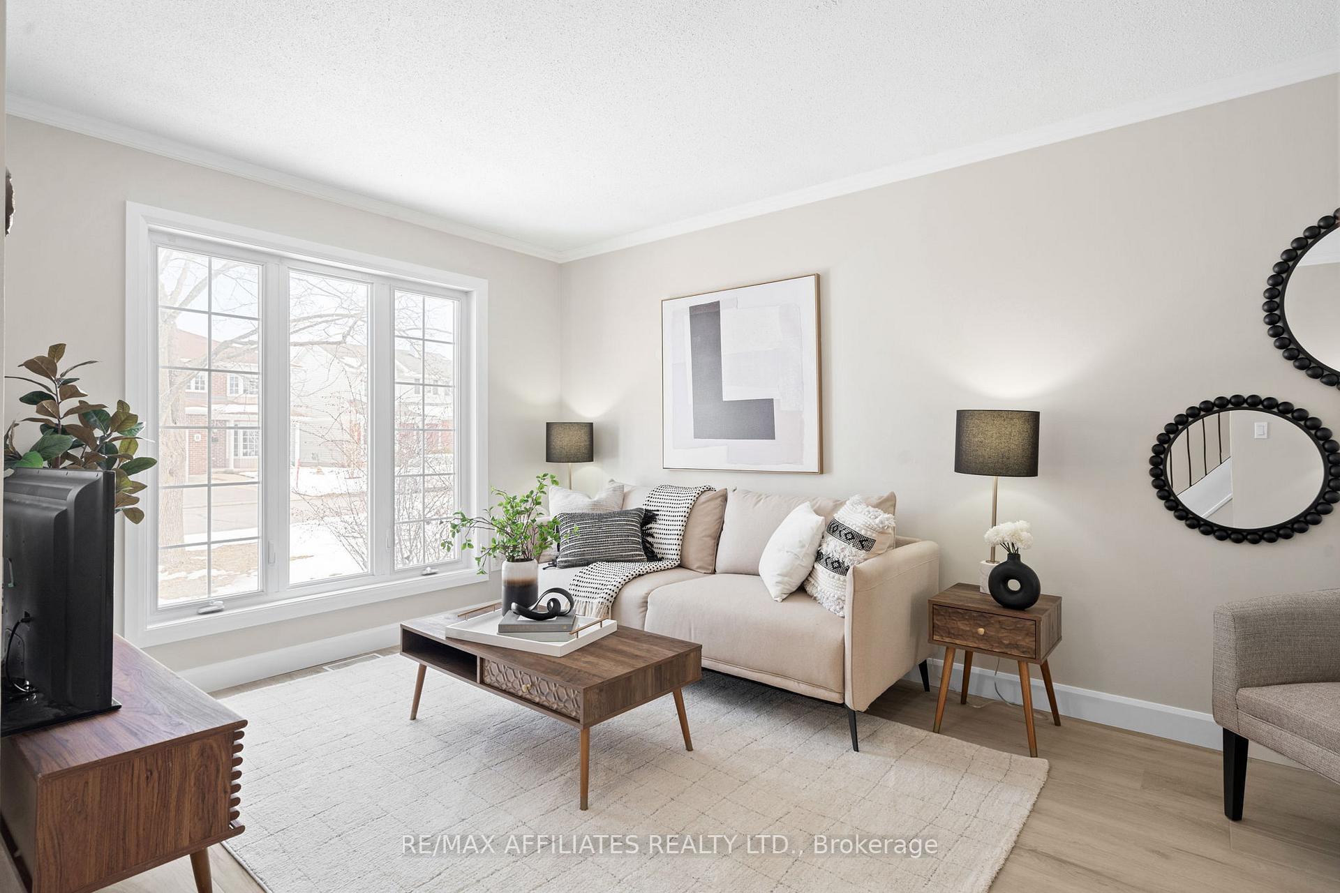 Photo 4 of 9 Filion Crescent, Ottawa, Kanata - Bridlewood — HOMEH