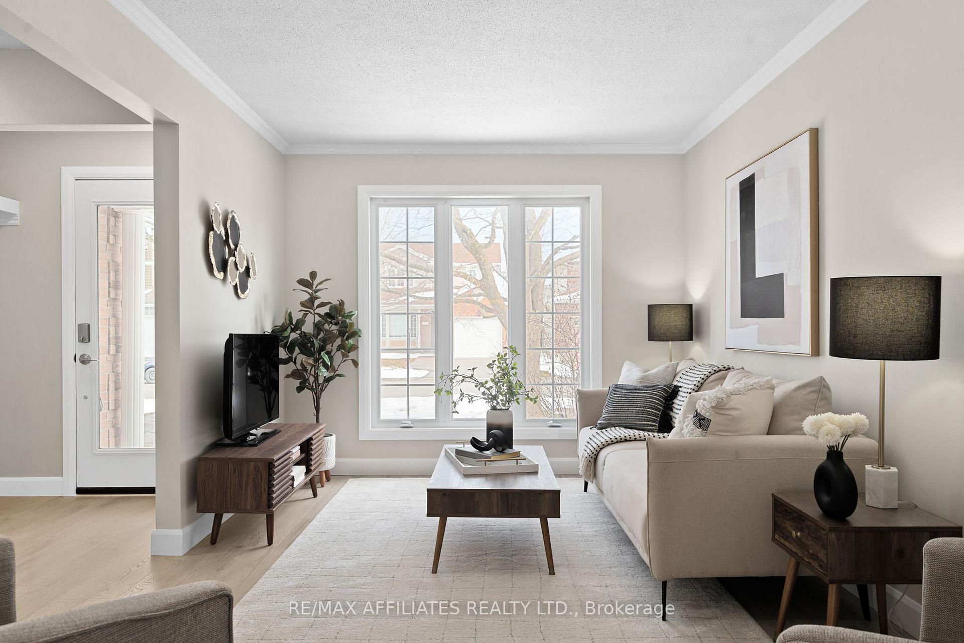 Photo 6 of 9 Filion Crescent, Ottawa, Kanata - Bridlewood — HOMEH