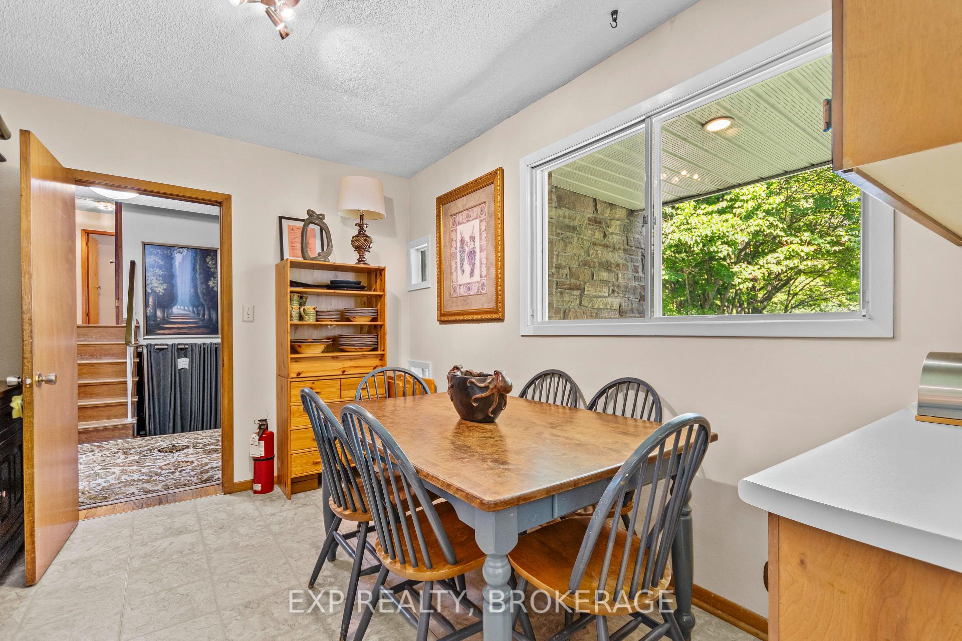 Photo 12 of 197 Fairway Hill Crescent, Kingston, Central City West — HOMEH