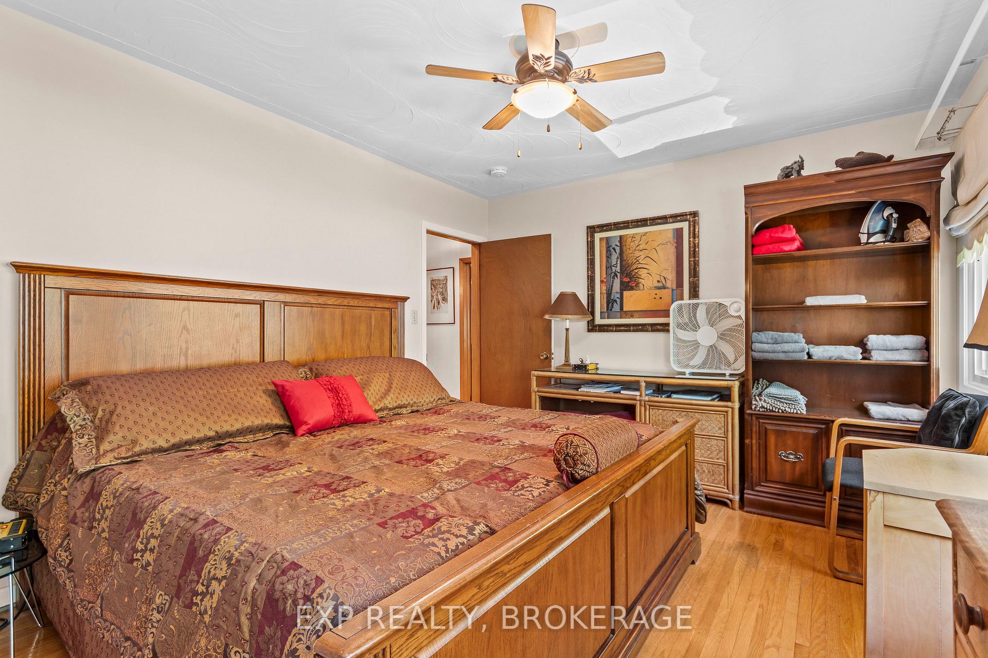 Photo 20 of 197 Fairway Hill Crescent, Kingston, Central City West — HOMEH