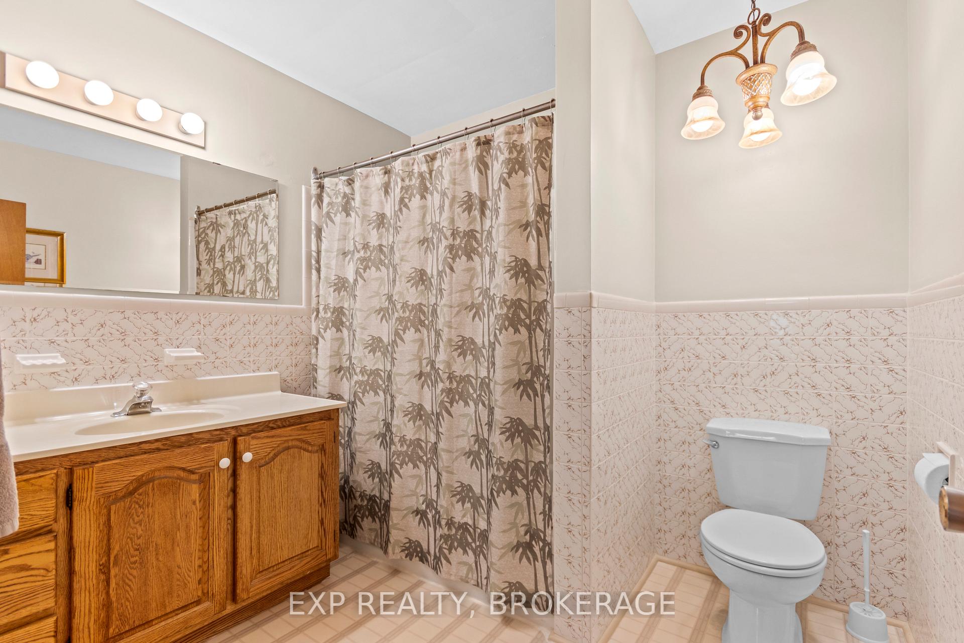 Photo 21 of 197 Fairway Hill Crescent, Kingston, Central City West — HOMEH