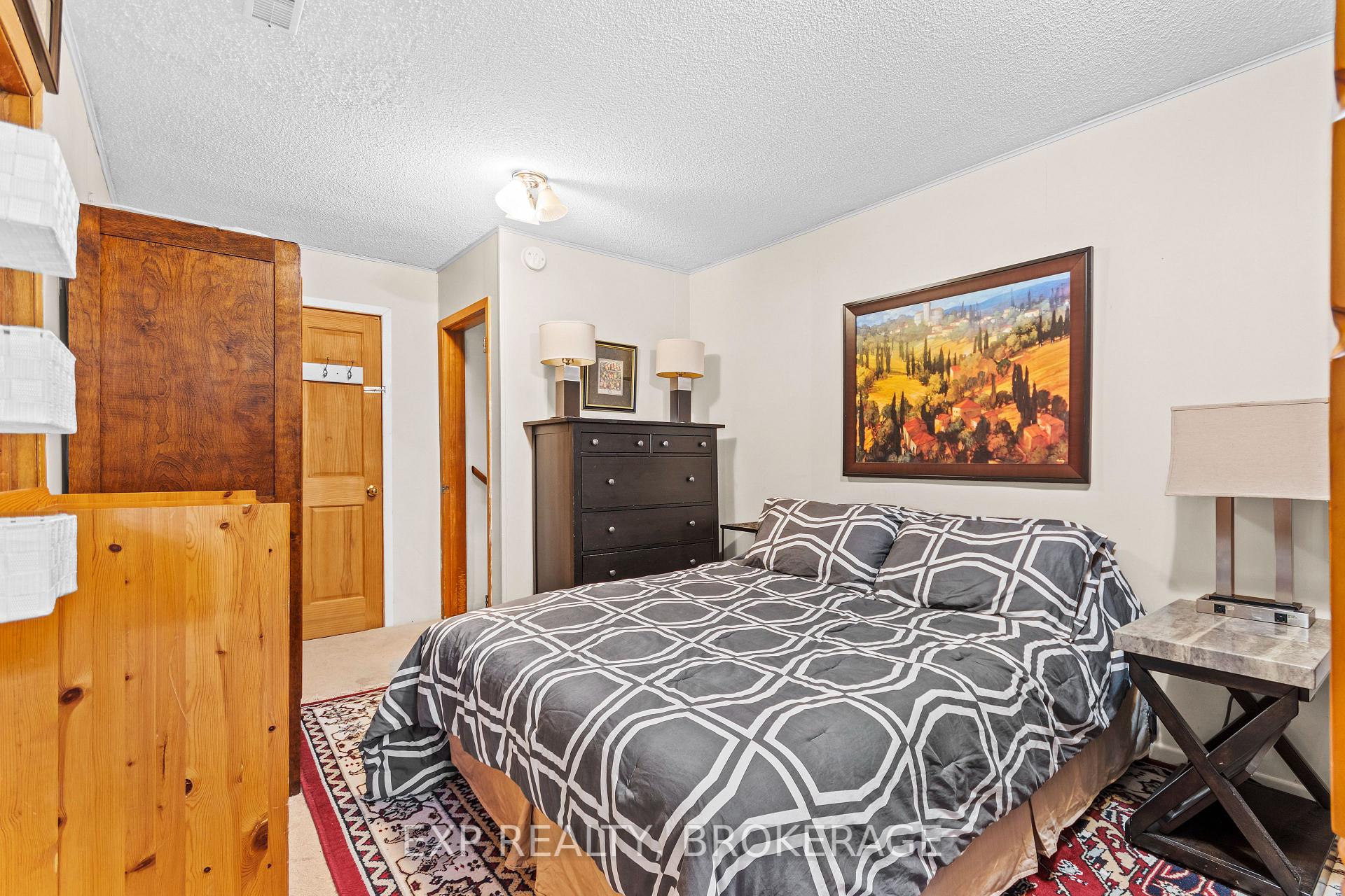 Photo 24 of 197 Fairway Hill Crescent, Kingston, Central City West — HOMEH