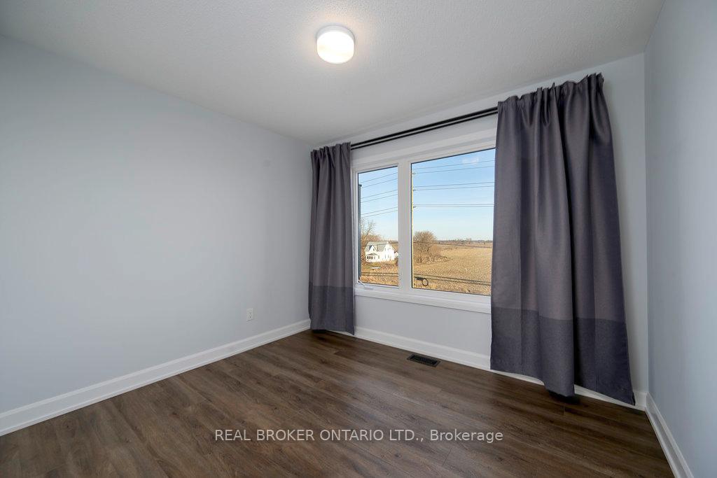 Photo 32 of 215 Hibernian Walk, Ottawa, Kanata - Emerald Meadows/Trailwest — HOMEH