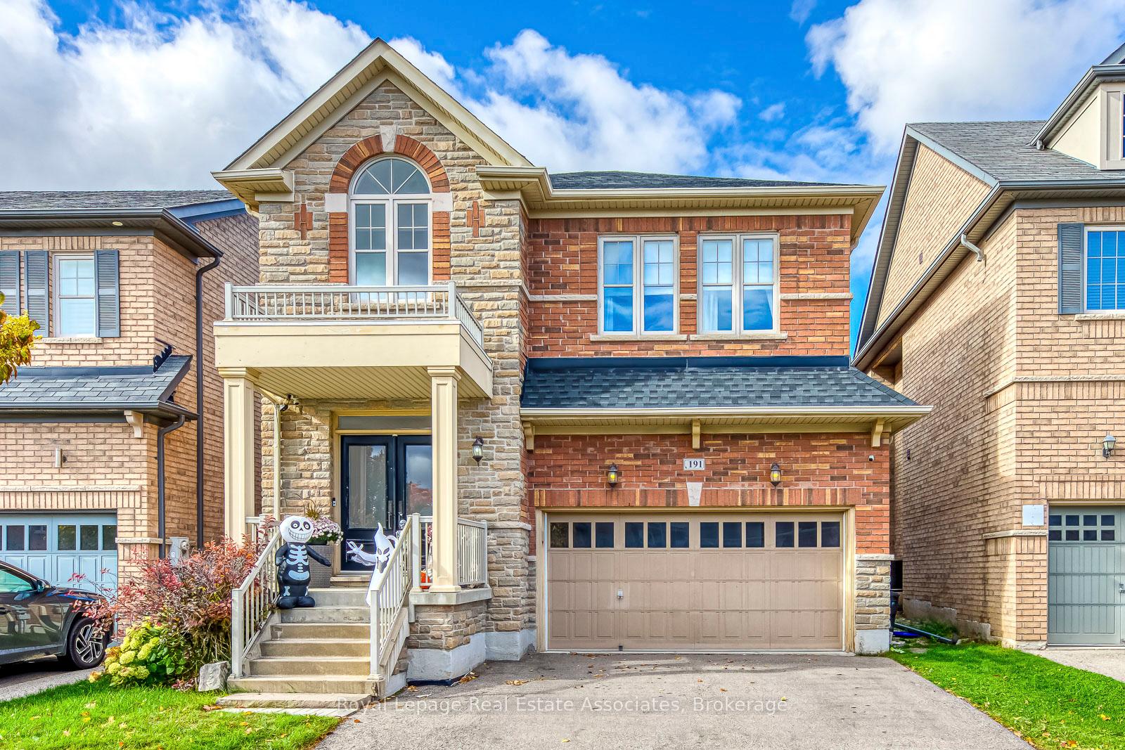 Photo 2 of 191 Holmes Crescent, Milton, Scott — HOMEH