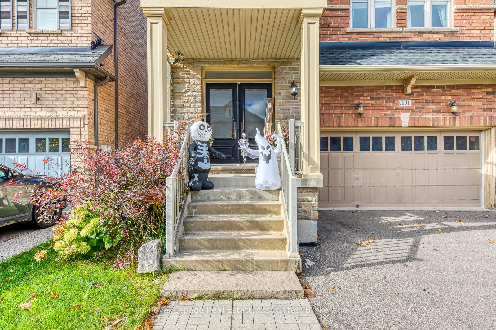 Photo 3 of 191 Holmes Crescent, Milton, Scott — HOMEH