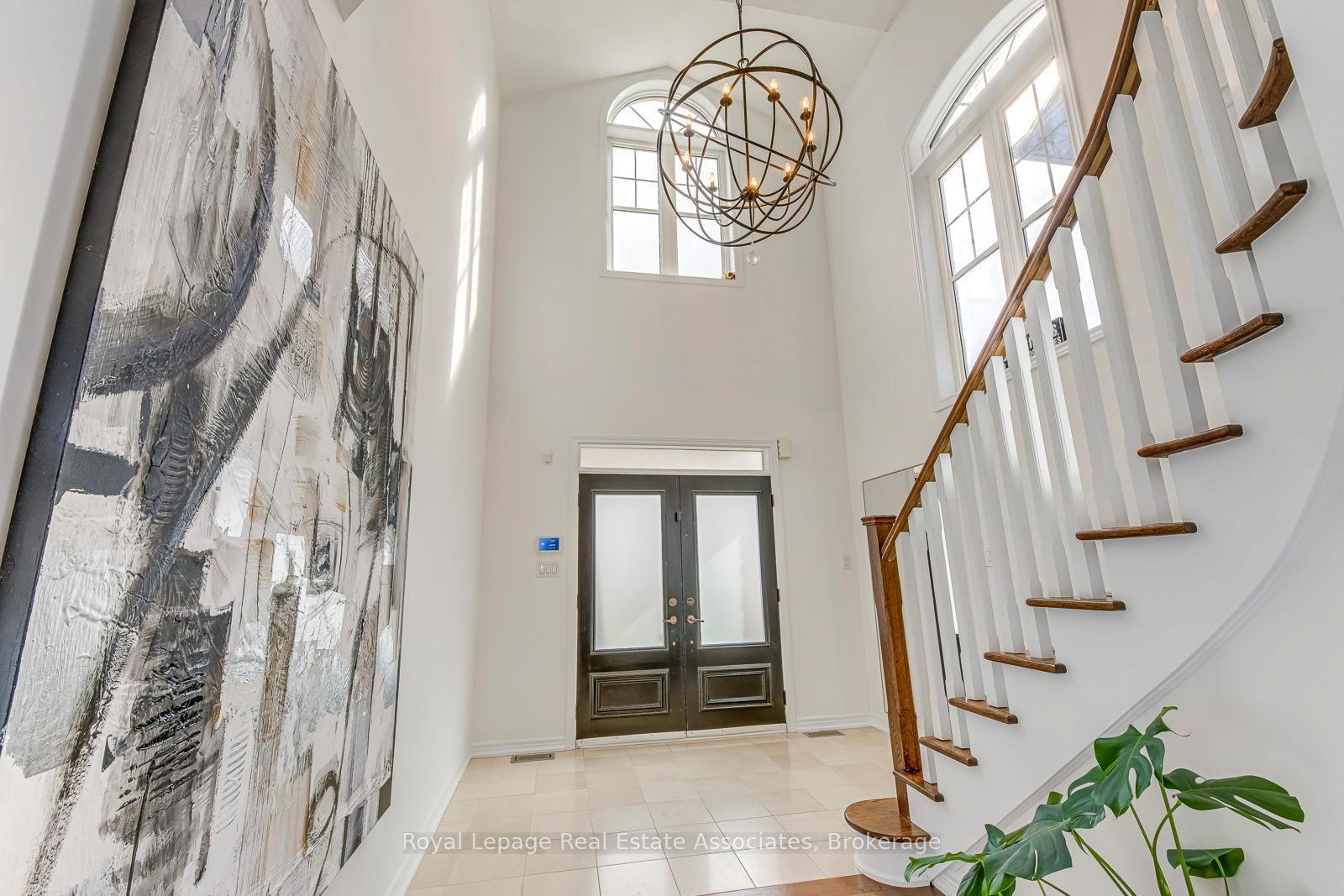 Photo 5 of 191 Holmes Crescent, Milton, Scott — HOMEH