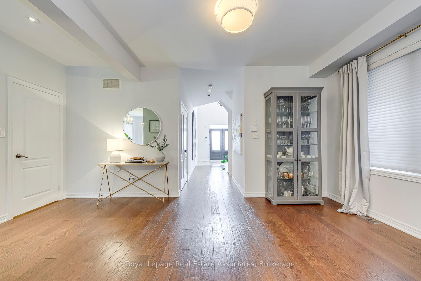 Photo 8 of 191 Holmes Crescent, Milton, Scott — HOMEH
