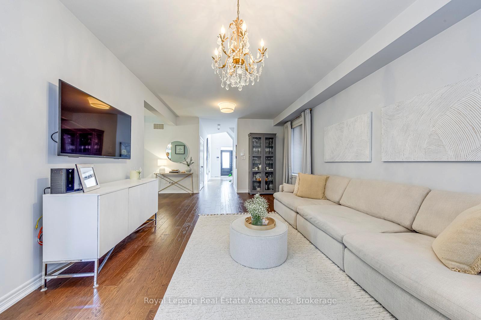 Photo 10 of 191 Holmes Crescent, Milton, Scott — HOMEH