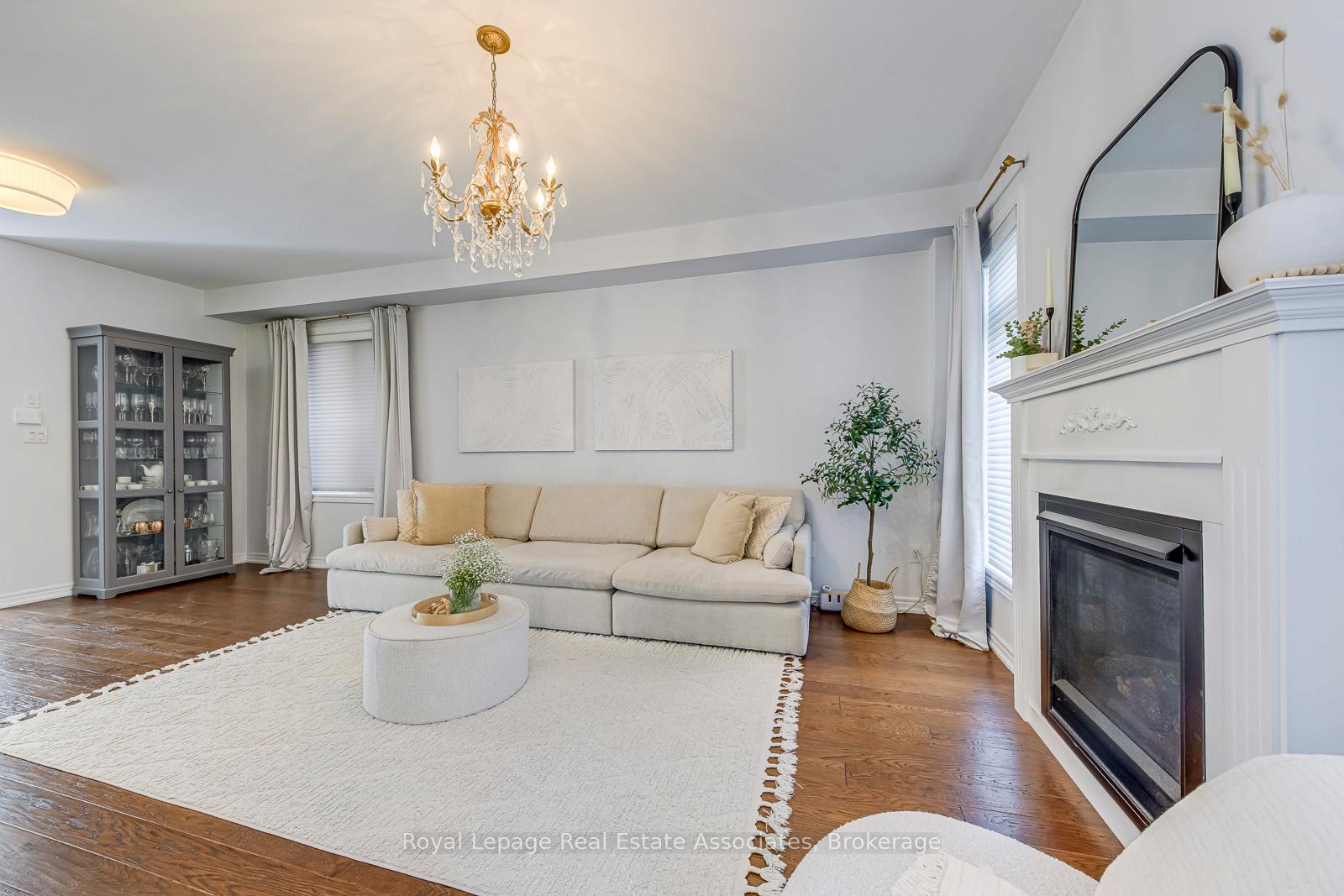 Photo 11 of 191 Holmes Crescent, Milton, Scott — HOMEH