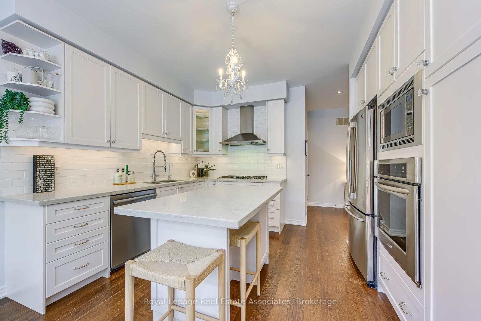 Photo 15 of 191 Holmes Crescent, Milton, Scott — HOMEH